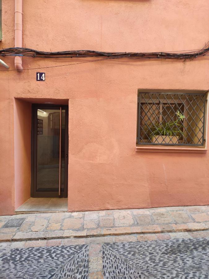 Apartamento Centrico Con Patio Privado Tarragona Eksteriør billede
